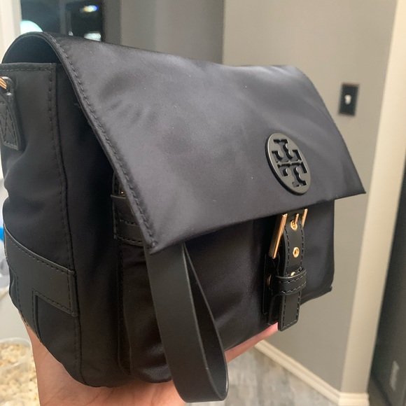 Last one 🖤New Tory Burch crossbody nylon 🖤 - Picture 7 of 15